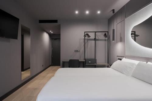 Habitación Doble Estándar del hotel LIVVO La Escarlata. Foto 5