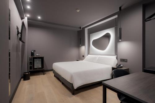 Habitación Doble Estándar del hotel LIVVO La Escarlata. Foto 9