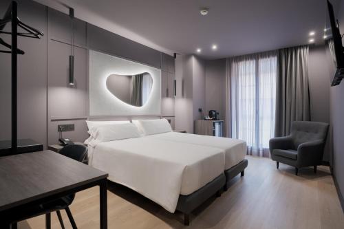 Habitación Doble Estándar del hotel LIVVO La Escarlata. Foto 14