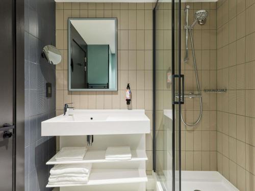 Estudio con cama doble del hotel Adagio London City East. Foto 5