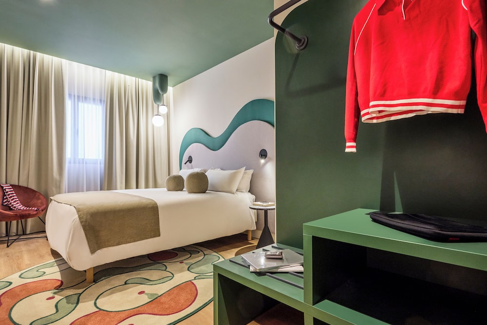 Habitación estándar, 1 cama doble del hotel Ibis Styles Madrid Airport Valdebebas. Foto 3