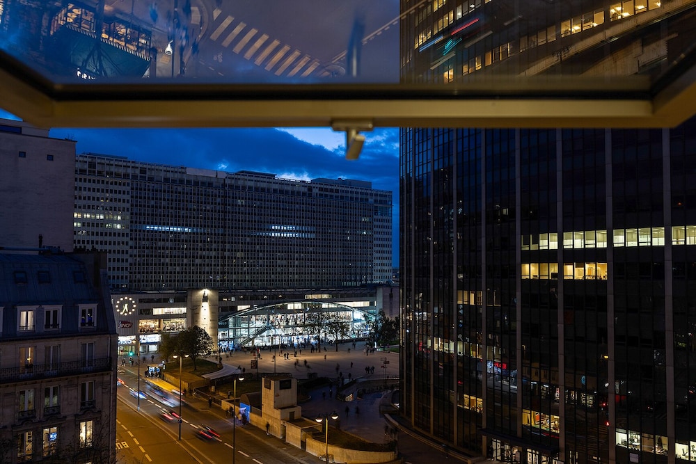 Simone del hotel Hôtel Les Artistes. Foto 3