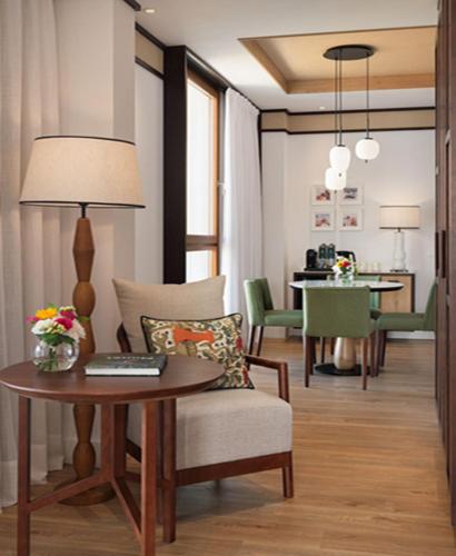 Suite de 1 dormitorio con balcón y vistas al océano del hotel Gran Taoro. Foto 4