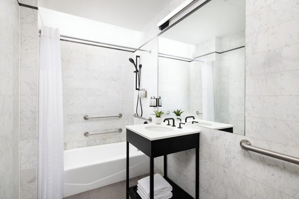 Habitación estándar, 1 cama de matrimonio del hotel ArtHouse Hotel New York City. Foto 3