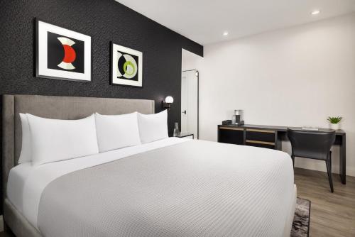 Habitación Superior con cama extragrande del hotel ArtHouse Hotel New York City. Foto 1