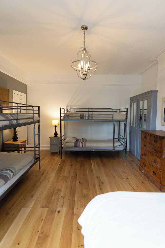 6 Beds Mixed Dormitory del hotel EBS London Stay. Foto 6