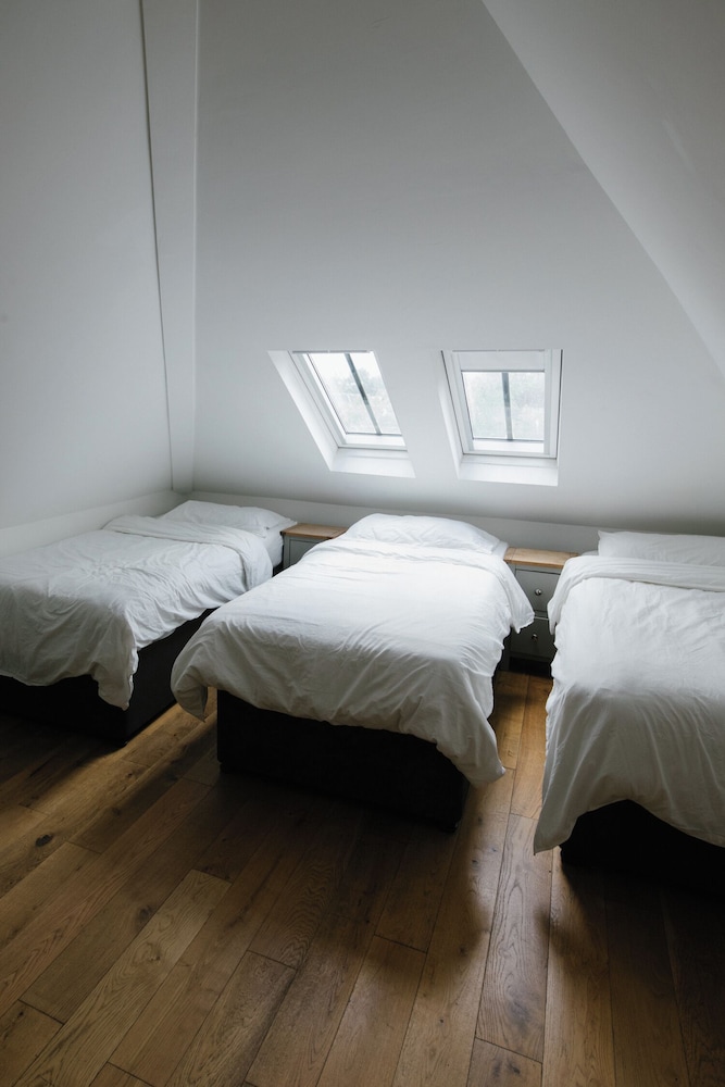 3 beds mixed dormitory del hotel EBS London Stay. Foto 2