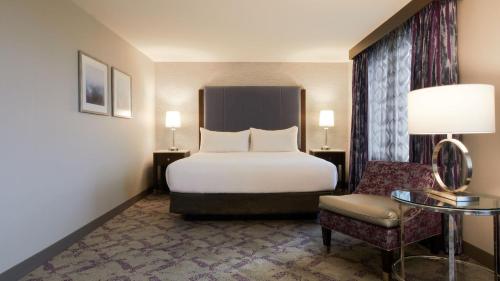 Silver Legacy Junior Suite King Non - Smoking del hotel Silver Legacy Reno Resort Casino at THE ROW. Foto 3