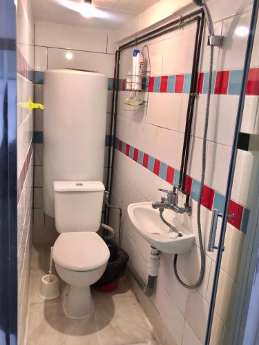 Habitación Doble con baño privado - 1 o 2 camas del hotel Art Beaubourg. Foto 1