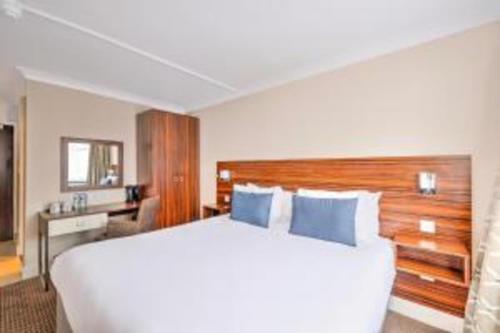 Habitación Doble Estándar del hotel Palms & Retreat By Palette London Romford. Foto 6