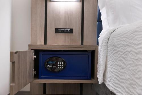 Habitación Doble Estándar con 2 camas dobles del hotel Holiday Inn Express - New York City Chelsea. Foto 5