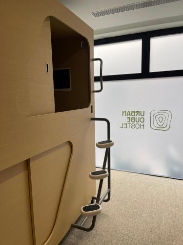 Cápsula Doble del hotel Urban Cube Hostel Sevilla. Foto 5