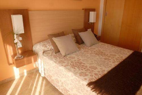 Apartamento de 1 dormitorio con vistas frontales a la piscina del hotel Leo Punta Umbría. Foto 13