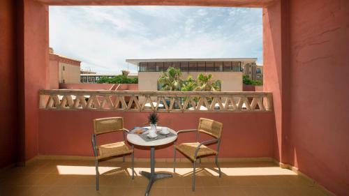 Apartamento de 1 dormitorio con vistas frontales a la piscina del hotel Leo Punta Umbría. Foto 15