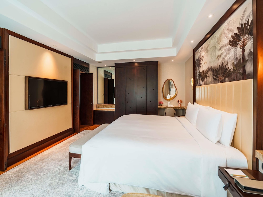 Habitación de Lujo, 1 cama king size del hotel Sofitel Singapore Sentosa Resort and Spa. Foto 7