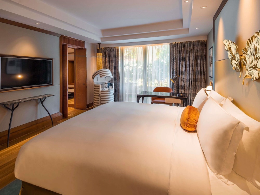 Habitación de Lujo con Vistas al Jardín, 1 Cama King Size del hotel Sofitel Singapore Sentosa Resort and Spa. Foto 8