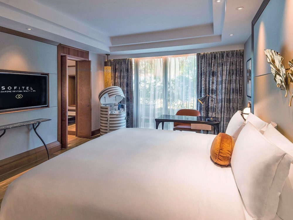 Habitación de Lujo con Vistas al Jardín, 1 Cama King Size del hotel Sofitel Singapore Sentosa Resort and Spa. Foto 10