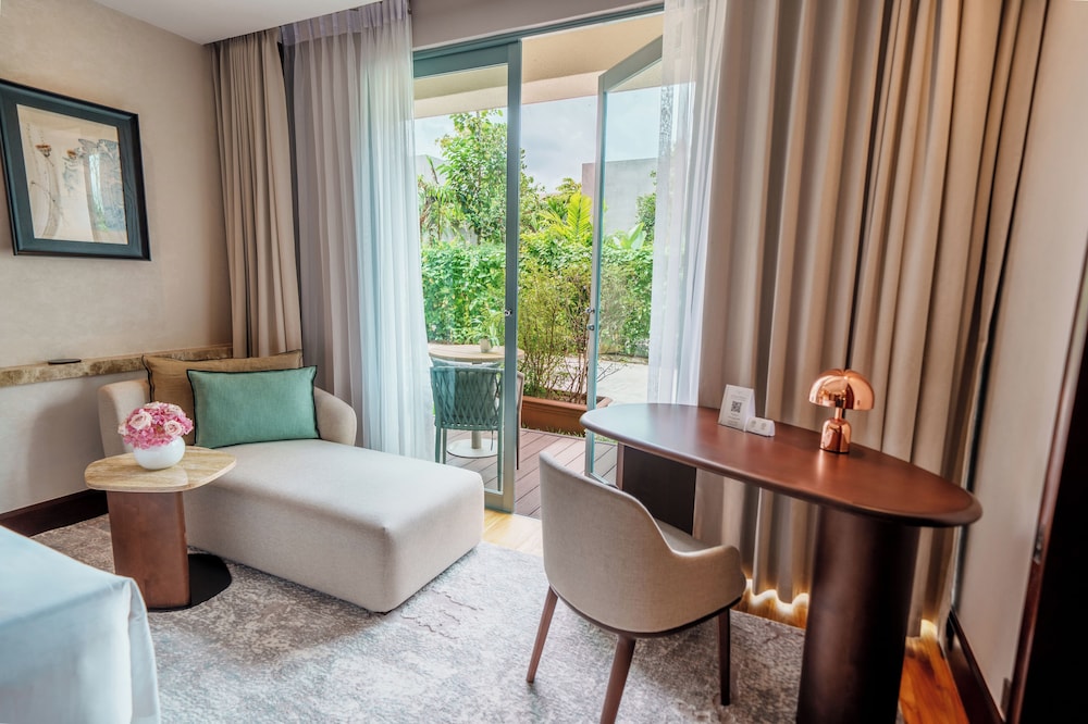 Habitación Signature con Vistas al Jardín, 1 Cama King Size del hotel Sofitel Singapore Sentosa Resort and Spa. Foto 16