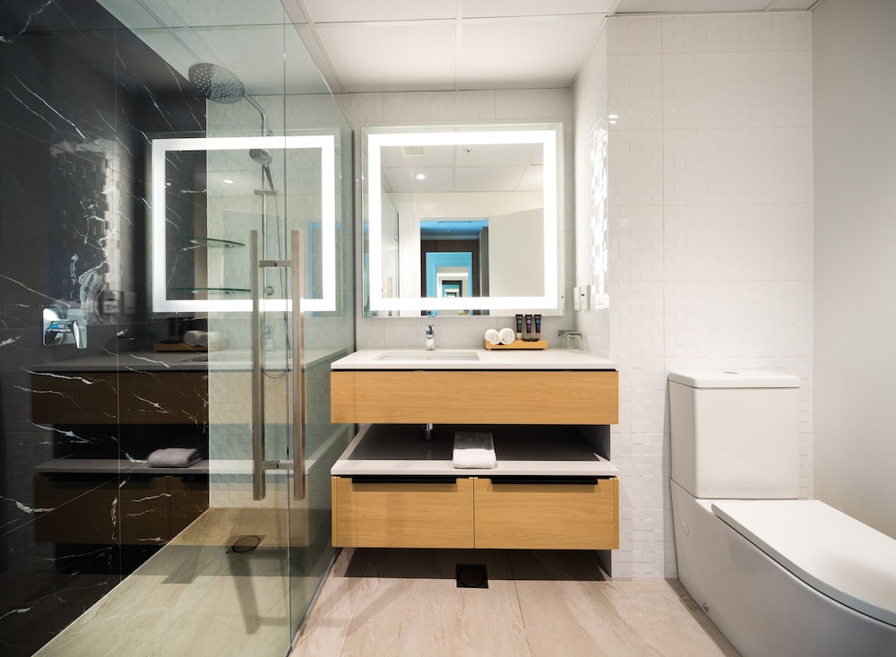 Habitación Superior con dos camas dobles del hotel Novotel Tainui Hamilton. Foto 4
