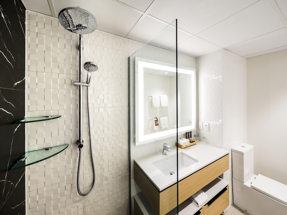 Habitación ejecutiva con 2 camas dobles del hotel Novotel Tainui Hamilton. Foto 4