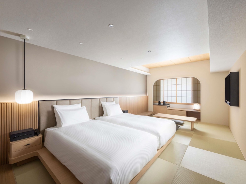 Habitación Japonesa Tatami con 2 camas individuales, bañera del hotel Novotel Nara