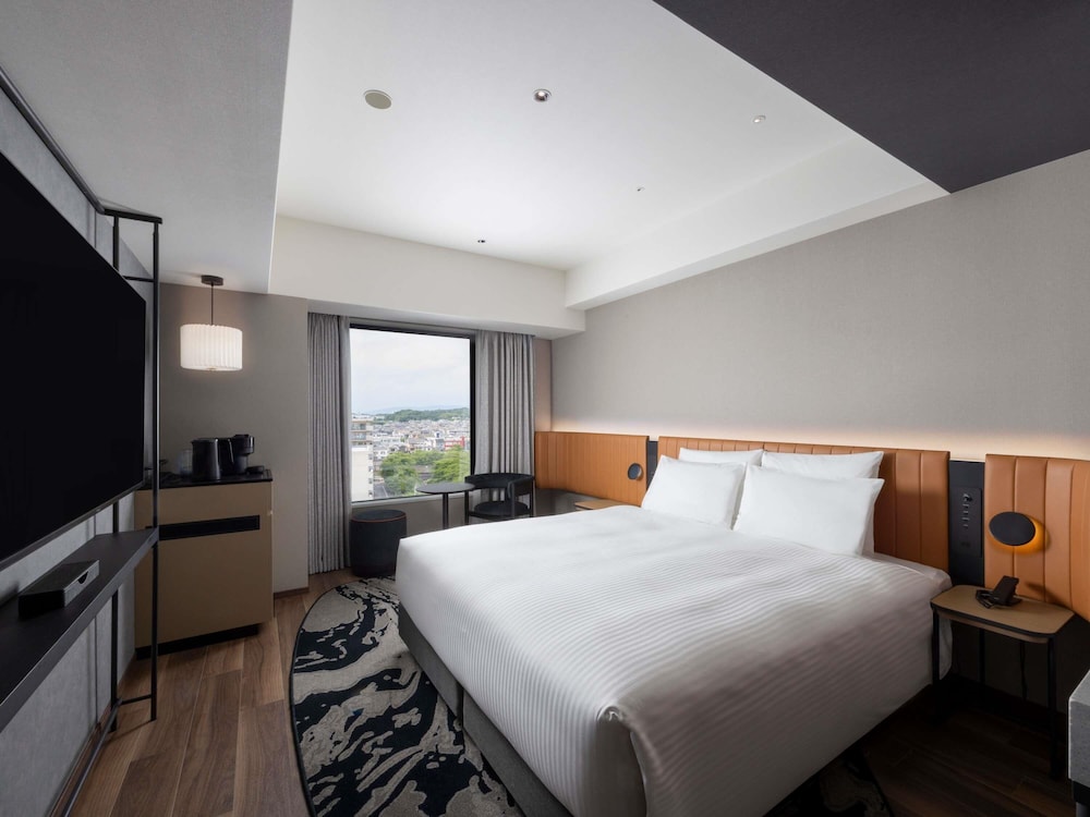 Habitación Ejecutiva con 1 cama doble, ducha, Acceso al Salón del hotel Novotel Nara