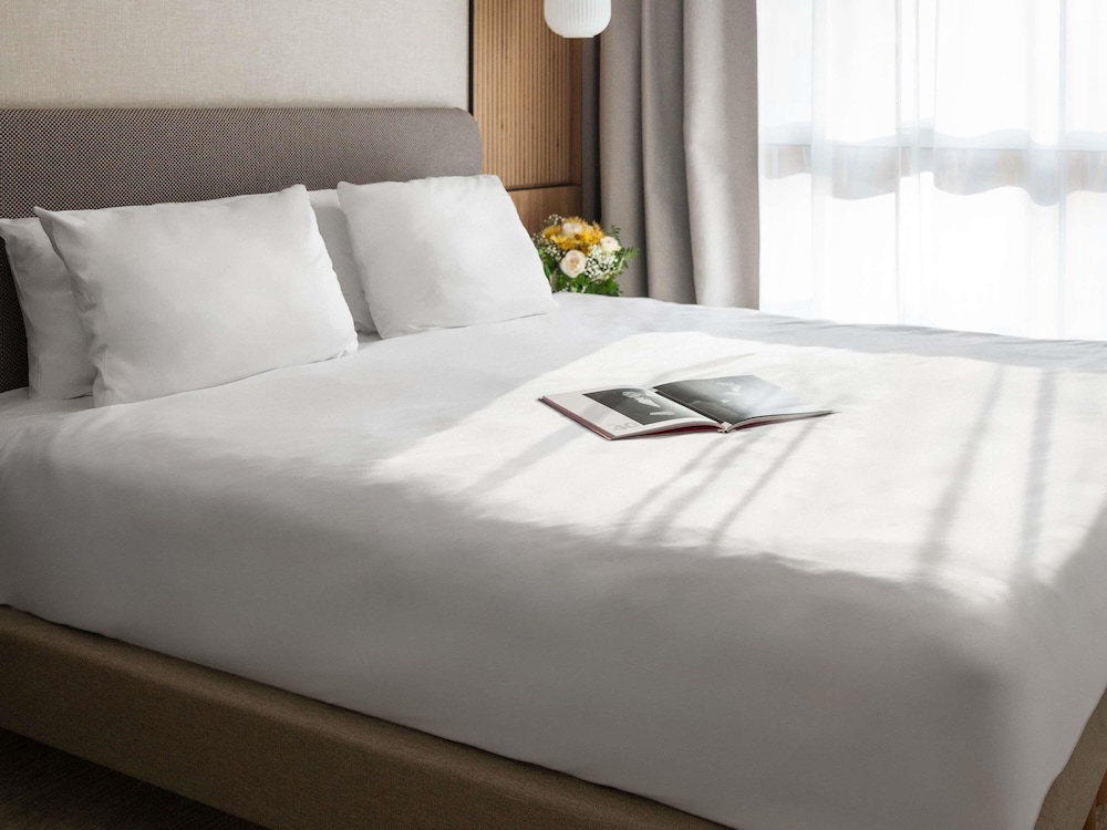 Habitación superior, 1 cama de matrimonio con sofá cama del hotel Mövenpick Resort & Spa Karpacz. Foto 5