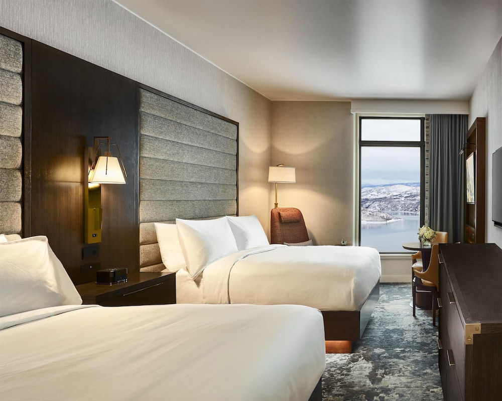 2 camas dobles con vistas al embalse del hotel Grand Hyatt Deer Valley. Foto 3