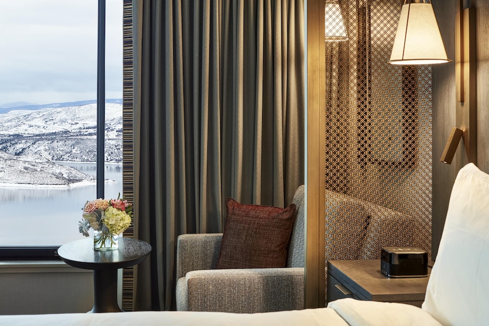 2 camas dobles con vistas al embalse del hotel Grand Hyatt Deer Valley. Foto 5