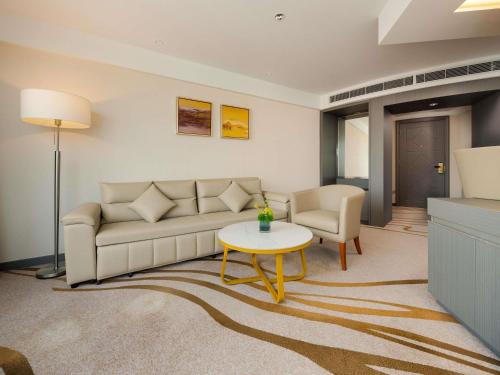 Suite Room with Double Bed del hotel Pullman Shanghai Central. Foto 4