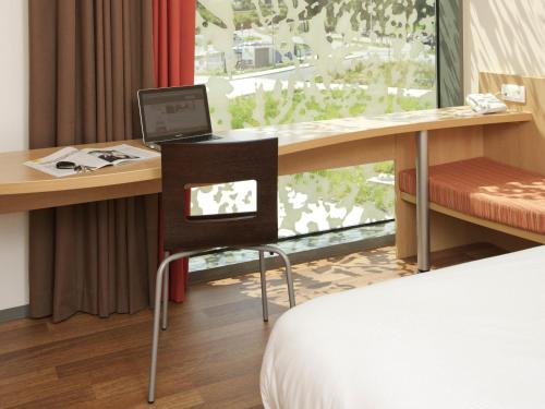 Habitación Doble del hotel Ibis Leuven Heverlee. Foto 6