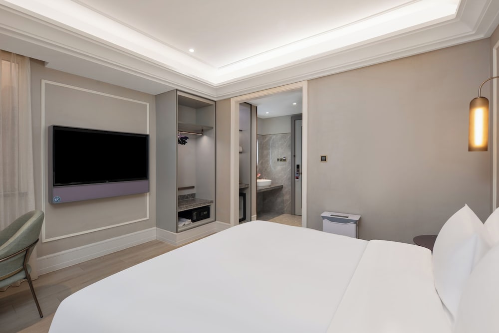 Habitación estándar con 1 cama king size del hotel Mercure Shanghai Yu Garden On The Bund. Foto 1