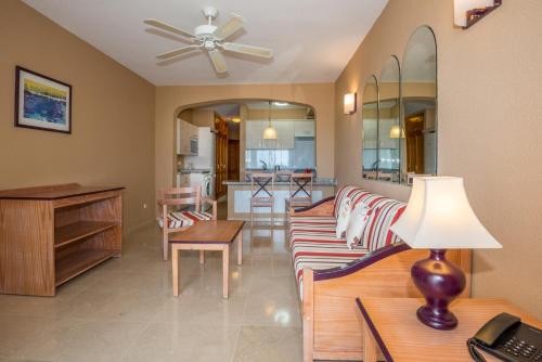 Apartamento Superior de 2 dormitorios del hotel El Beril Costa Adeje. Foto 4