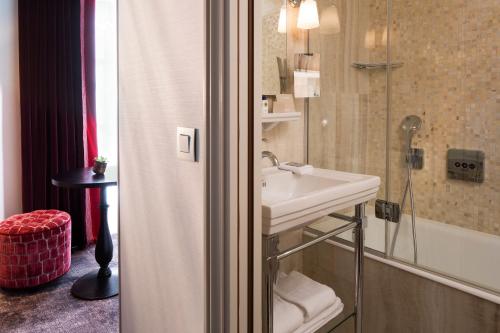 Habitación Doble Deluxe del hotel Monge. Foto 6
