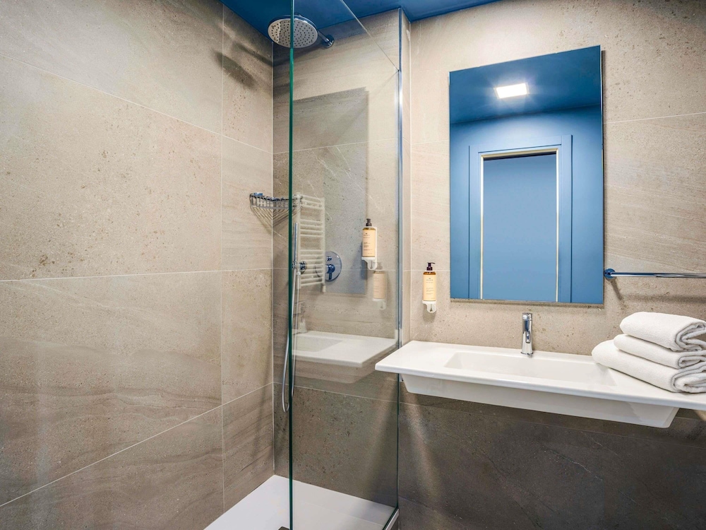 Habitación Premier con 1 Cama Doble del hotel Mercure Milano Agrate Brianza. Foto 3