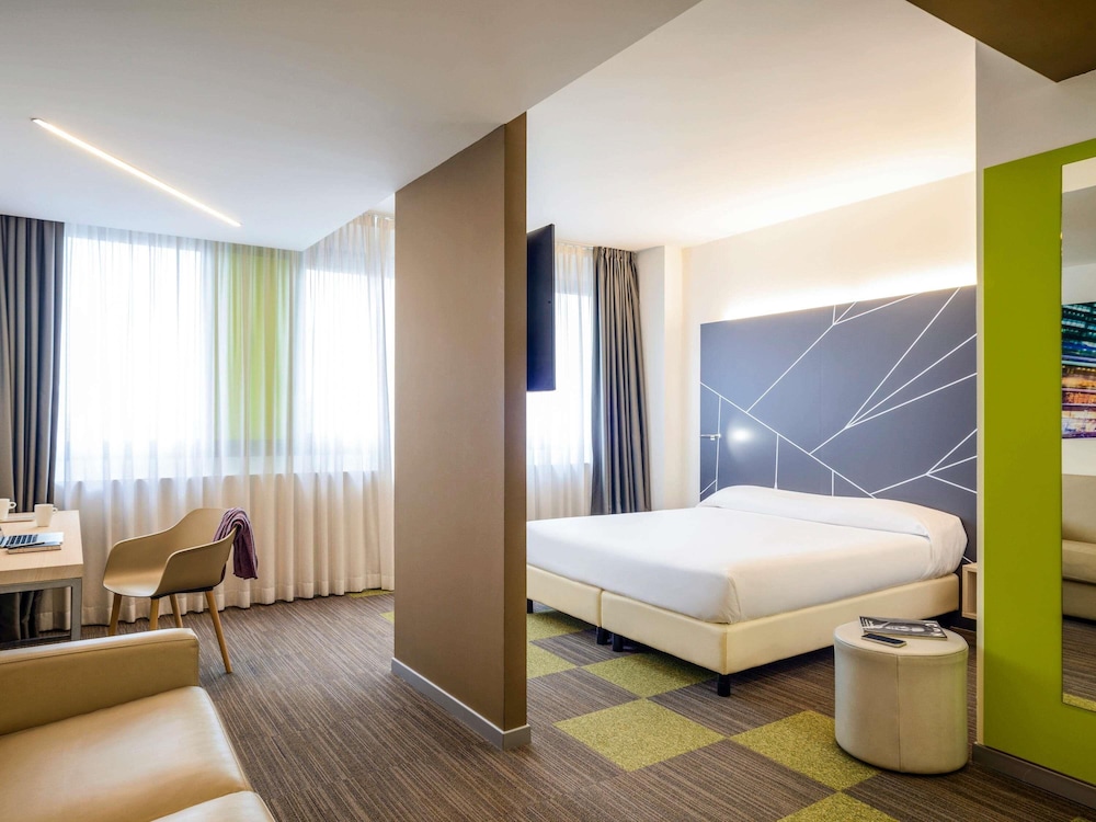Habitación Superior del hotel Mercure Milano Agrate Brianza. Foto 5
