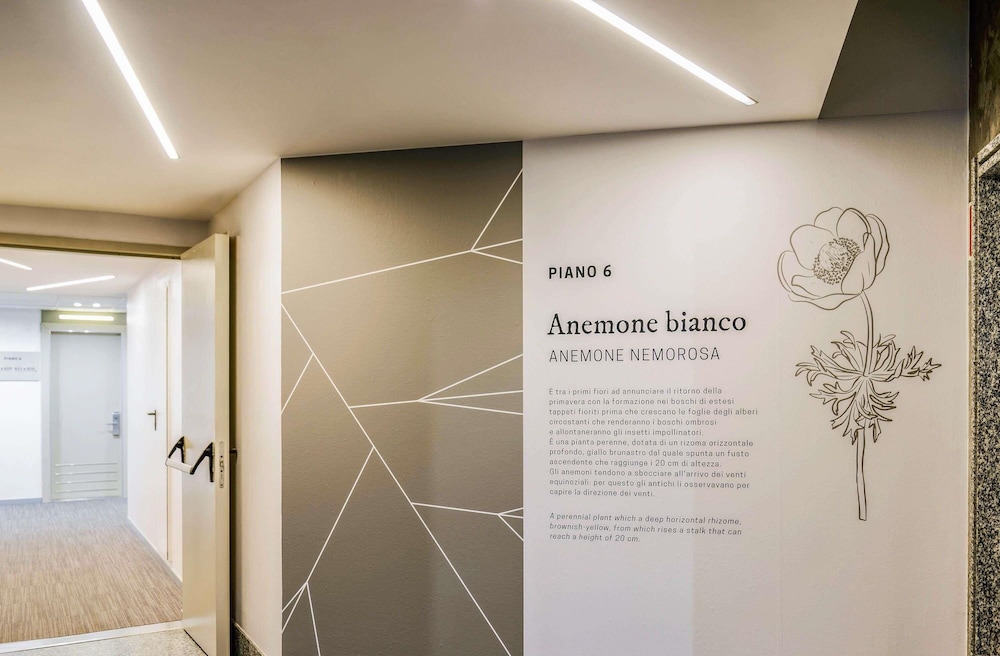 HABITACIÓN ESTÁNDAR CON CAMA DOBLE O CAMAS MATRIMONIALES del hotel Mercure Milano Agrate Brianza. Foto 4