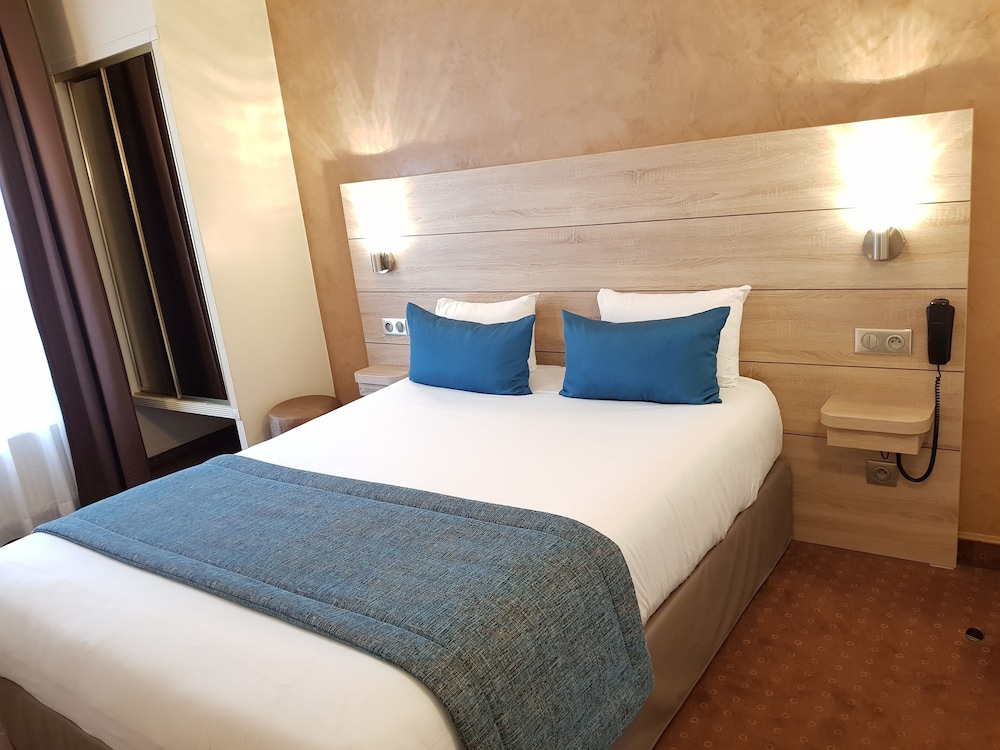 Habitación clásica doble del hotel CHAMPERRET ELYSEES