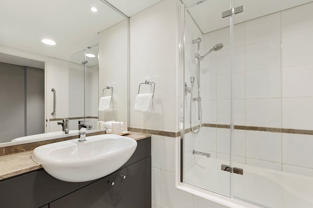 Estudio con 1 Cama Queen del hotel Mantra Sydney Central. Foto 9