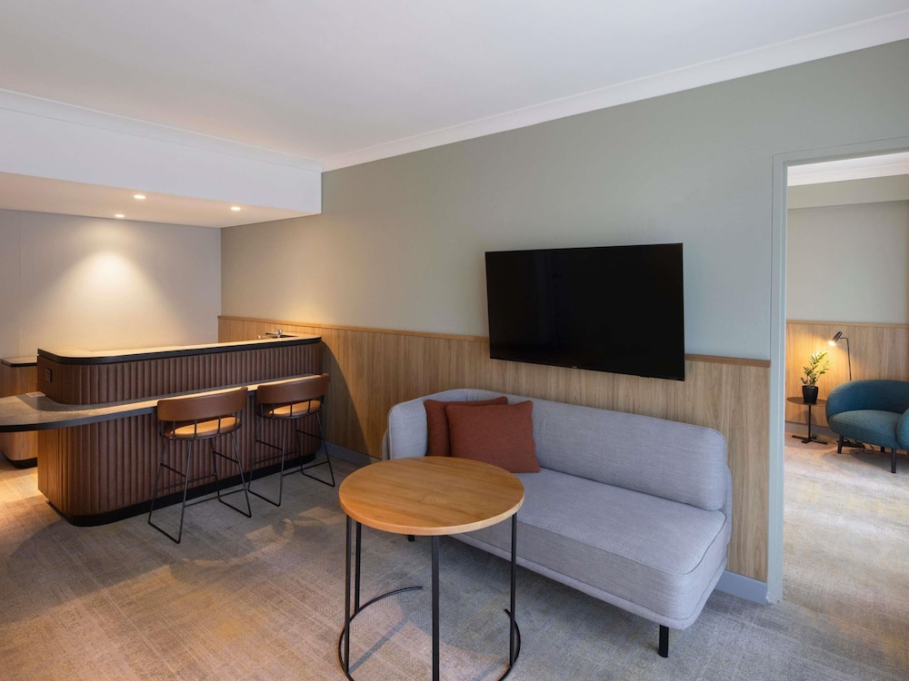 Suite Superior de un Dormitorio del hotel Novotel Sydney City Centre. Foto 4