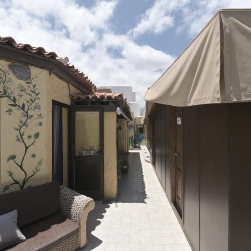Litera en habitación compartida - Solo mujeres del hotel Los Amigos Tenerife. Foto 10
