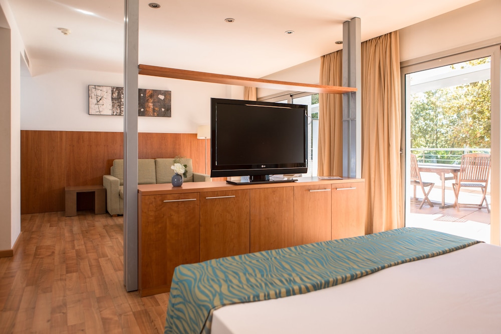 Suite Sofá Cama incluido 1 Cama doble del hotel Rvhotels Nautic Park. Foto 1