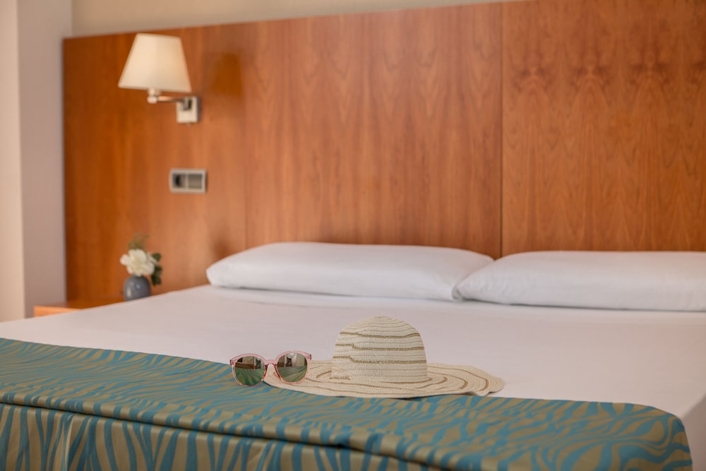 Suite Sofá Cama incluido 1 Cama doble del hotel Rvhotels Nautic Park. Foto 4