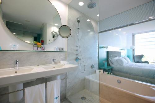 Habitación Familiar del hotel Hiberus. Foto 1