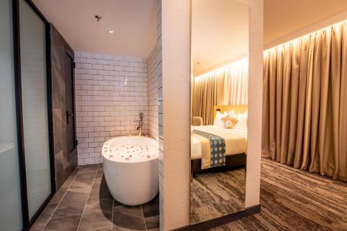 Suite Spa del hotel Santa Grand Signature Kuala Lumpur. Foto 2