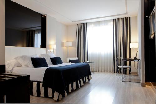 Habitación Doble Executive del hotel Maydrit Airport. Foto 6