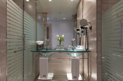 Habitación Doble Executive del hotel Maydrit Airport. Foto 9