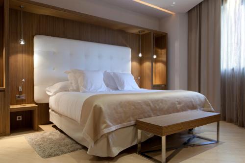 Suite del hotel Maydrit Airport. Foto 2