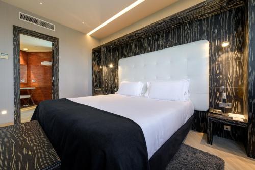 Suite del hotel Maydrit Airport. Foto 6