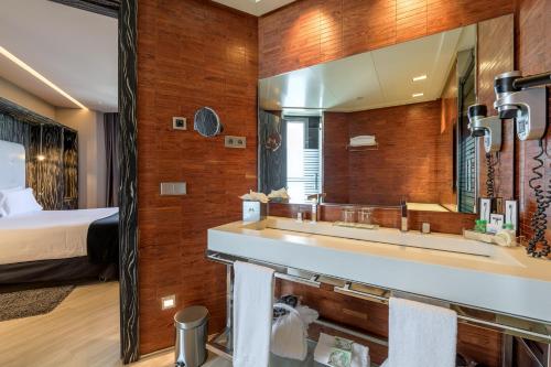 Suite del hotel Maydrit Airport. Foto 8